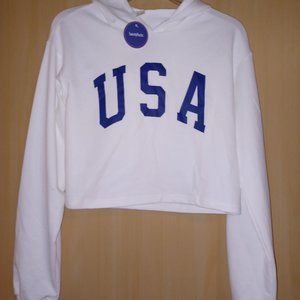 Junior girls White long sleeve USA crop top.